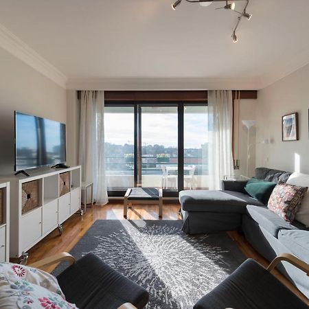 Lovelystay - Charming 3Br Flat W/ Free Parking In Devesas Вила-Нова-ди-Гая Экстерьер фото