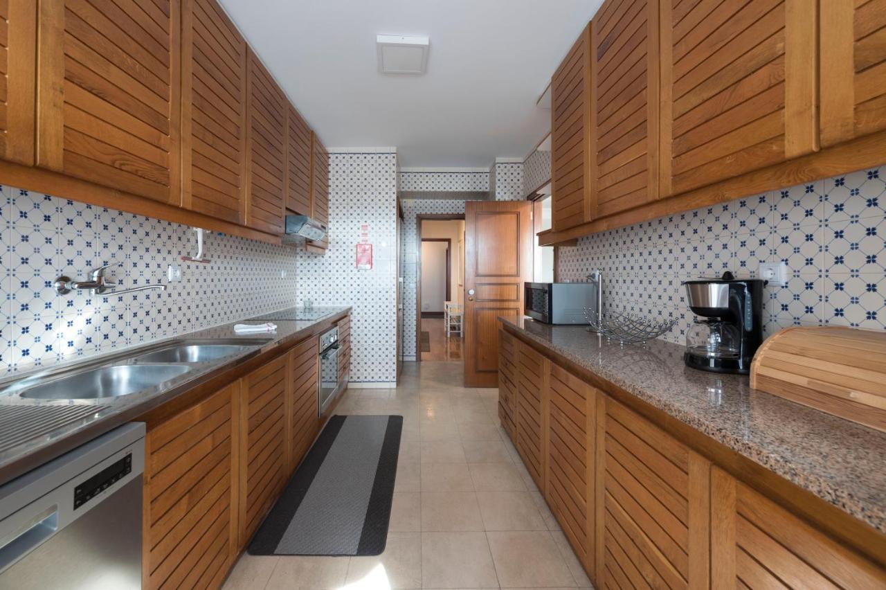 Lovelystay - Charming 3Br Flat W/ Free Parking In Devesas Вила-Нова-ди-Гая Экстерьер фото